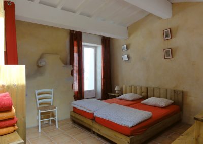 vulcain-location-vacances-occitanie-chambre2-1